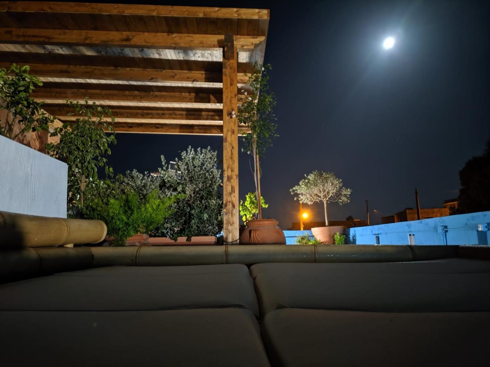 Terrazzo Esclusivo Con Zona Solarium Da 200 Mq Apartment วาลเดอรีส ภายนอก รูปภาพ